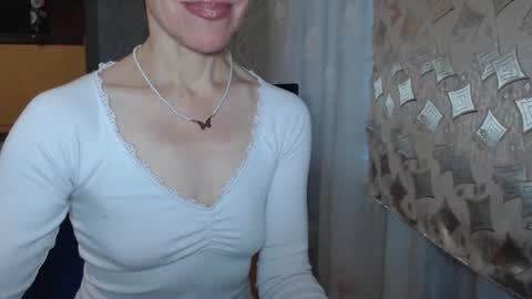 berry2024 online show from November 20, 2025, 5:40 am