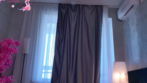 berrybitte online show from April 6, 2026, 8:37 am