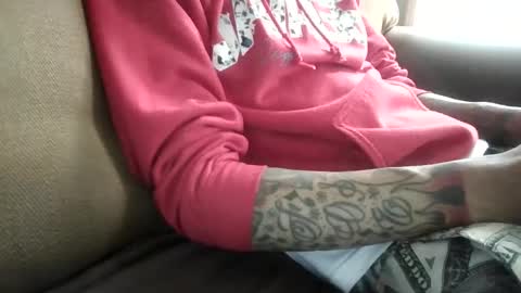 Snapshot of bertdollaz757 chatting on March 29, 2026, 2:39 pm ToxicPipe757 online show from March 29, 2026, 2:39 pm