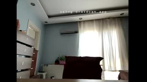 Snapshot of besle_10 chatting on May 18, 2026, 11:38 am . online show from May 18, 2026, 11:38 am