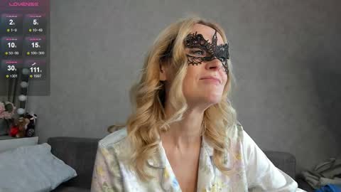 best__angelica online show from November 10, 2025, 5:01 pm