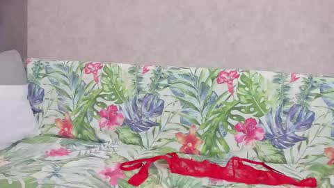 Snapshot of best__angelica chatting on February 8, 2026, 9:56 am best__angelica online show from February 8, 2026, 9:56 am