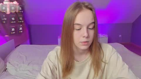 Snapshot of best_trip chatting on March 11, 2025, 11:44 am Danny and Kira online show from March 11, 2025, 11:44 am