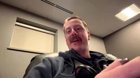 bestfriend123456 online show from March 5, 2026, 1:34 am