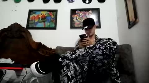 Snapshot of bestia_salvaje chatting on February 20, 2025, 10:59 pm Andres online show from February 20, 2025, 10:59 pm