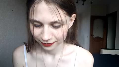 Snapshot of bethkallberg chatting on June 20, 2026, 9:12 am Leila online show from June 20, 2026, 9:12 am