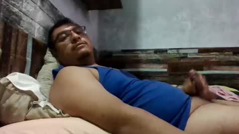 beto471292 online show from April 27, 2026, 2:15 pm