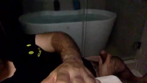 Snapshot of betoooox chatting on February 16, 2025, 10:43 am Virtual Gentleman online show from February 16, 2025, 10:43 am