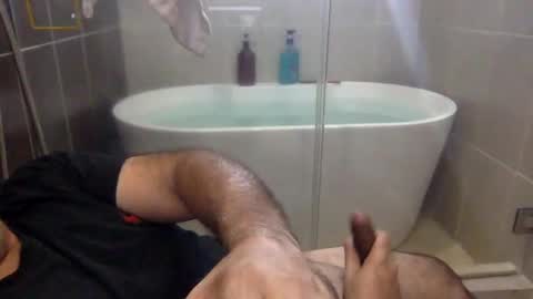 Snapshot of betoooox chatting on October 20, 2025, 12:27 pm Virtual Gentleman online show from October 20, 2025, 12:27 pm