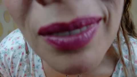 Snapshot of betsy_anub chatting on June 17, 2026, 12:24 am LINDA online show from June 17, 2026, 12:24 am