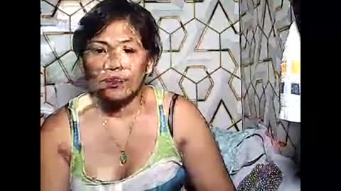 Snapshot of betty_83 chatting on February 22, 2026, 12:04 pm betty_83 online show from February 22, 2026, 12:04 pm