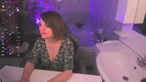 Snapshot of bettygibsonn chatting on April 2, 2026, 8:01 am Betty online show from April 2, 2026, 8:01 am