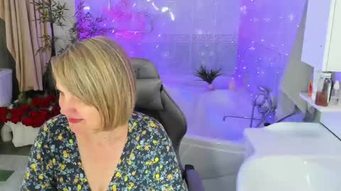 Snapshot of bettygibsonn chatting on May 15, 2026, 8:43 am Betty online show from May 15, 2026, 8:43 am