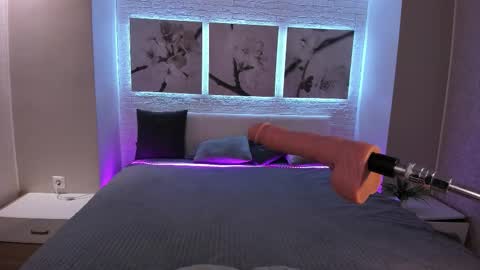 Snapshot of bettyrouse chatting on October 21, 2025, 8:20 pm Betty online show from October 21, 2025, 8:20 pm