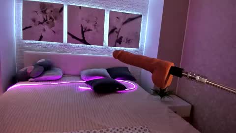 Snapshot of bettyrouse chatting on October 26, 2025, 8:15 pm Betty online show from October 26, 2025, 8:15 pm