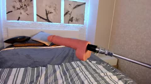 Snapshot of bettyrouse chatting on November 28, 2025, 8:22 pm Betty online show from November 28, 2025, 8:22 pm