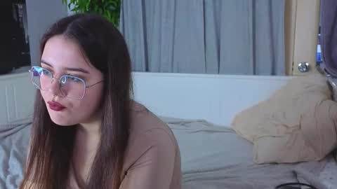 bettywatkins online show from December 3, 2025, 10:19 pm