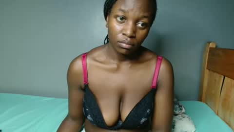 Snapshot of beverly_bay chatting on May 22, 2026, 2:30 am beverly online show from May 22, 2026, 2:30 am