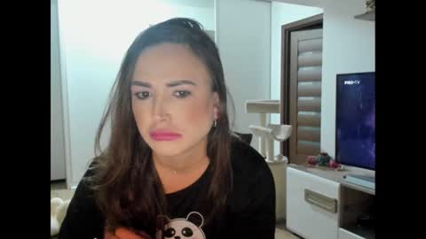   BeyonceDoll       Twitter DollBeyonce    online show from January 25, 2025, 7:49 pm