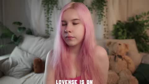 Eliz online show from December 1, 2025, 1:21 am