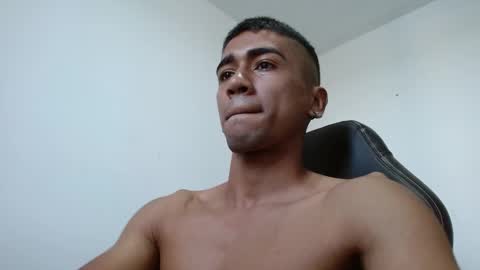 Snapshot of bfernando_05 chatting on December 3, 2024, 1:21 pm BAYRON online show from December 3, 2024, 1:21 pm