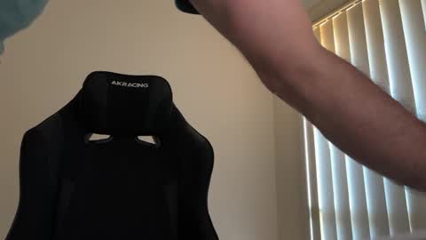 Snapshot of bfree121 chatting on December 25, 2024, 8:40 am bfree121 online show from December 25, 2024, 8:40 am