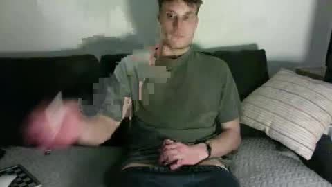 bgnzzz online show from November 23, 2025, 5:35 pm