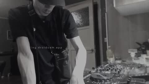 bhjjgg777 online show from December 7, 2024, 6:32 am