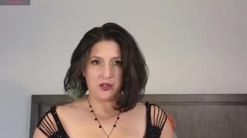Bi sexualmilf Fansly  online show from December 1, 2025, 8:14 pm