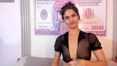 bianca_angel_ online show from November 6, 2025, 7:59 pm