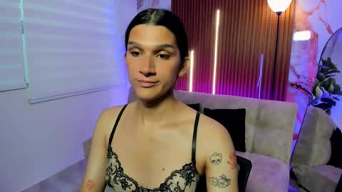 bianca_baldwin01 online show from March 28, 2026, 9:47 pm