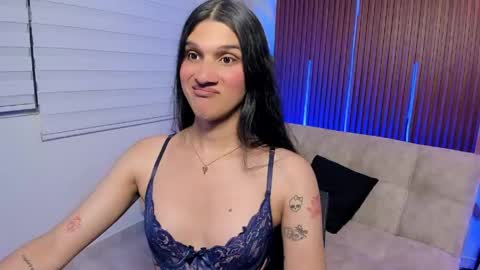 Snapshot of bianca_baldwin01 chatting on April 28, 2026, 2:27 am bianca_baldwin01 online show from April 28, 2026, 2:27 am