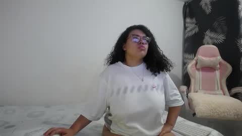 Snapshot of bianca_boobs chatting on November 7, 2025, 9:31 am Bianca Tuesday to Sunday from 2am to 6am UTC-5 online show from November 7, 2025, 9:31 am