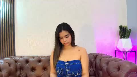 Snapshot of bianca_vega_ chatting on July 3, 2026, 11:27 am bianca_vega_ online show from July 3, 2026, 11:27 am