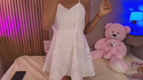 Snapshot of biancaa__18 chatting on May 21, 2026, 7:32 pm biancaa__18 online show from May 21, 2026, 7:32 pm