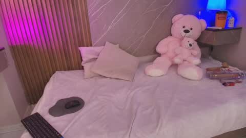 Snapshot of biancaa__18 chatting on May 23, 2026, 7:40 pm biancaa__18 online show from May 23, 2026, 7:40 pm