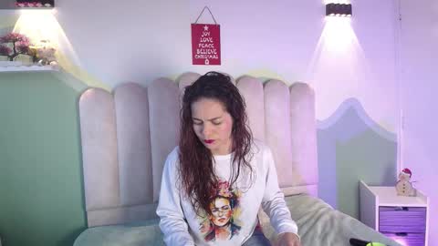 Bianca online show from November 27, 2025, 11:34 am