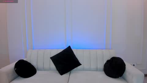 Snapshot of biancapierce_ chatting on May 18, 2026, 12:11 pm Bianca Pierce online show from May 18, 2026, 12:11 pm