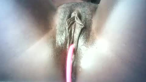 pretty online show from February 21, 2025, 5:56 am