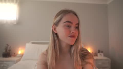 Snapshot of bibi_it_is chatting on June 19, 2026, 3:22 am Bibi online show from June 19, 2026, 3:22 am