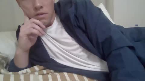 Snapshot of bibull797570 chatting on November 5, 2025, 3:34 pm bibull797570 online show from November 5, 2025, 3:34 pm