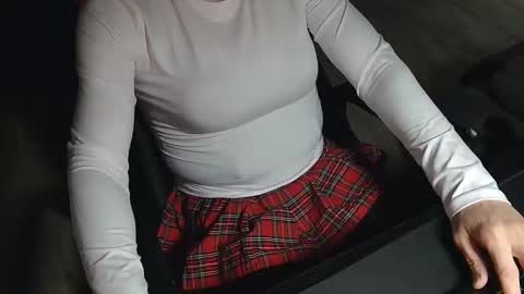 BiCDRachel online show from October 27, 2025, 1:04 pm