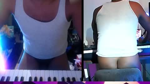 BicepsandFrot online show from November 5, 2025, 5:18 am