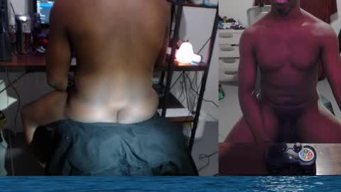 Snapshot of bicepsandfrot chatting on April 7, 2026, 5:41 am BicepsandFrot online show from April 7, 2026, 5:41 am