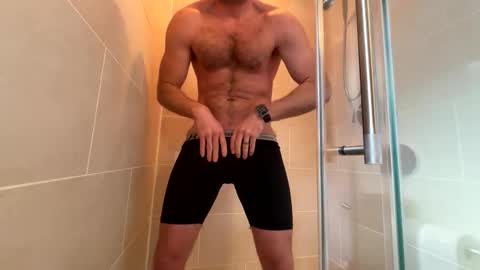 Snapshot of bicuriousbigdick chatting on February 13, 2026, 1:29 pm bicuriousbigdick online show from February 13, 2026, 1:29 pm