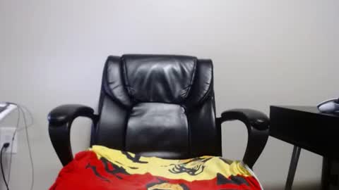 Snapshot of big6incheragain chatting on September 10, 2025, 8:09 pm big6incheragain online show from September 10, 2025, 8:09 pm