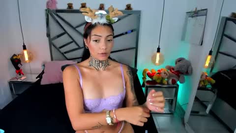 big__pussy69 online show from December 15, 2024, 1:32 pm