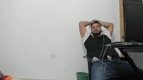 Tommy online show from December 19, 2025, 8:54 am