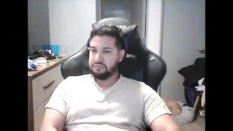 latinBoyHuge online show from December 18, 2024, 5:10 pm