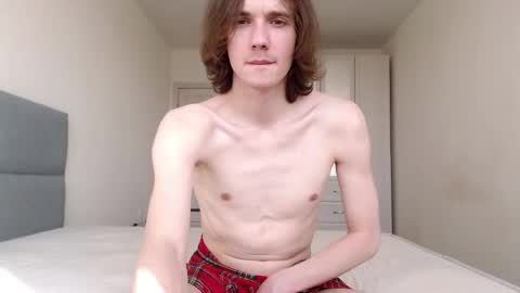 Snapshot of big_lil_small chatting on May 5, 2026, 12:35 pm big_lil_small online show from May 5, 2026, 12:35 pm
